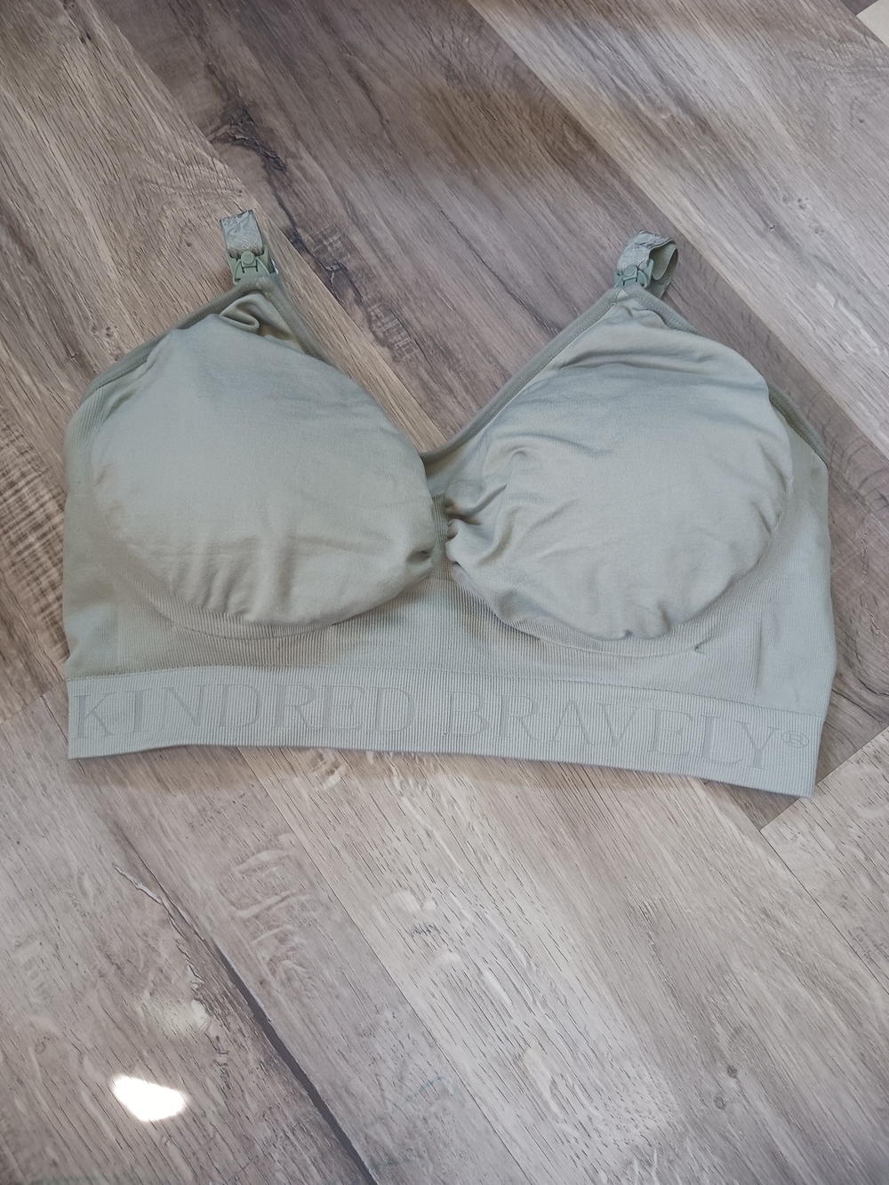 L Busty Kindred Bravely Sage Seamless Nursing Bra